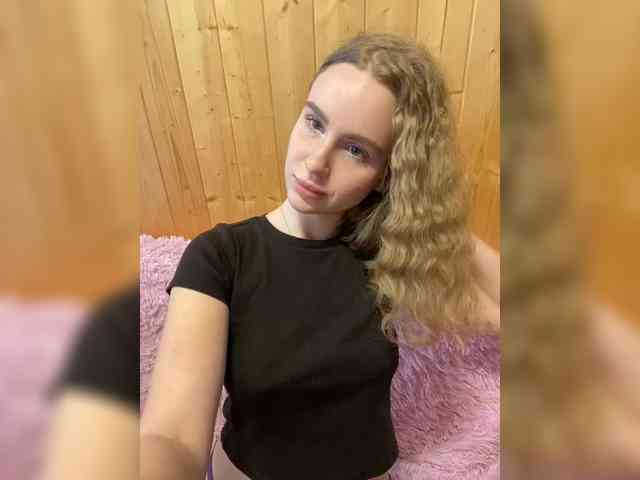 Sweetie_Kitty webcam