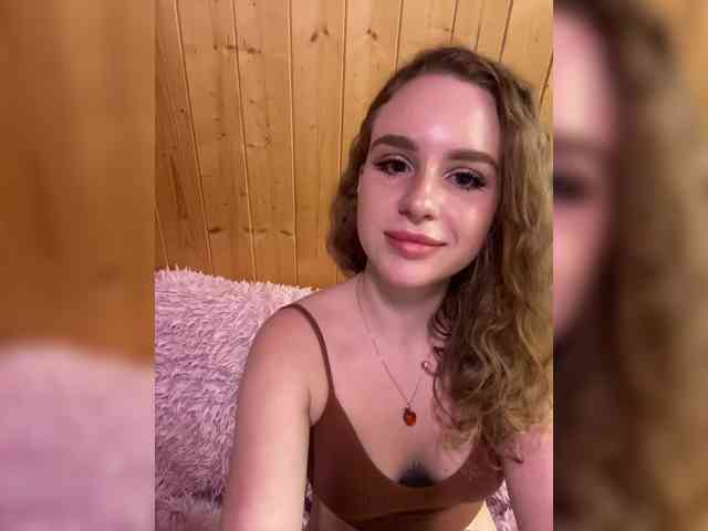 Sweetie_Kitty webcam