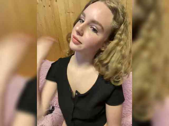 Sweetie_Kitty webcam