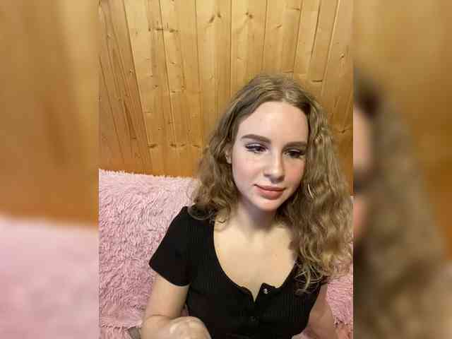 Sweetie_Kitty webcam