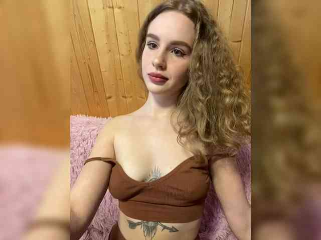 Sweetie_Kitty webcam