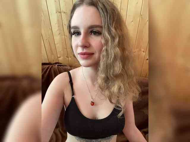 Sweetie_Kitty webcam