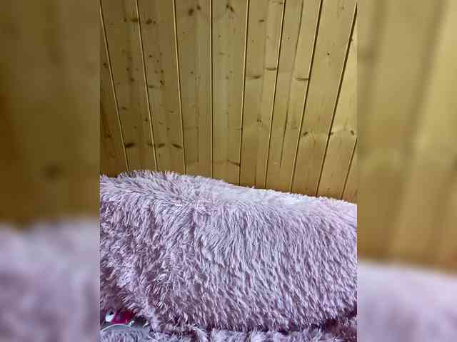 Sweetie_Kitty webcam