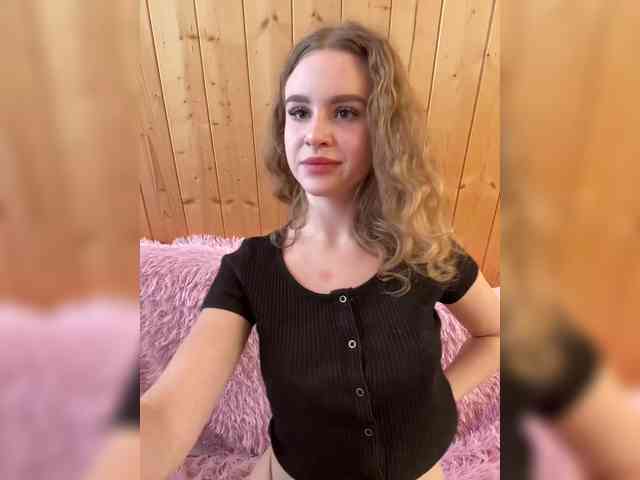 Sweetie_Kitty webcam