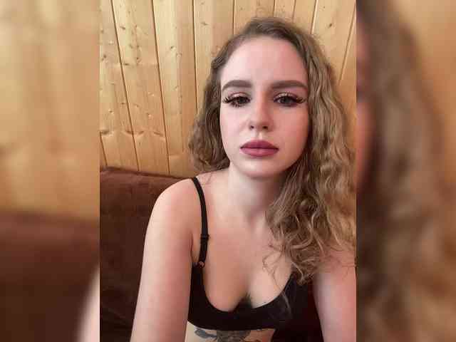 Sweetie_Kitty webcam