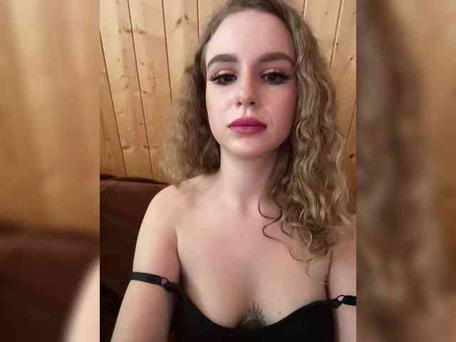 Sweetie_Kitty webcam