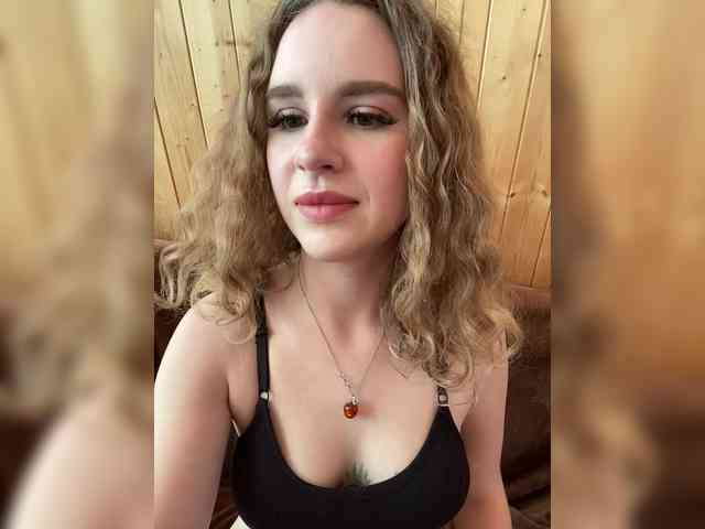 Sweetie_Kitty webcam