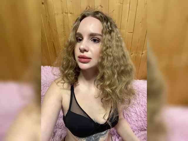 Sweetie_Kitty webcam