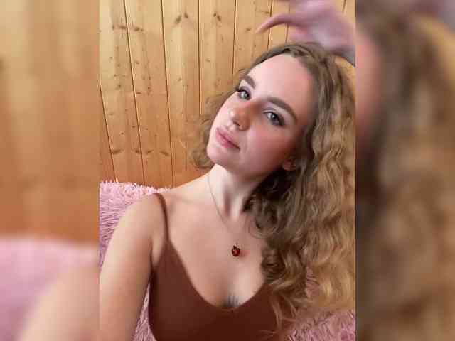 Sweetie_Kitty webcam