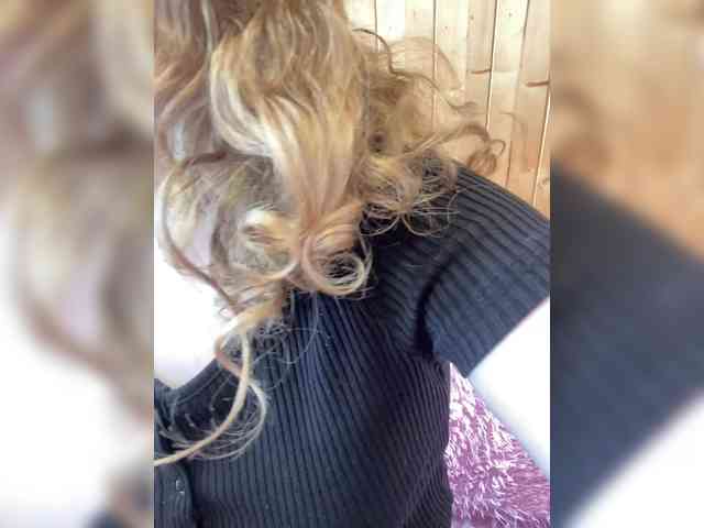 Sweetie_Kitty webcam