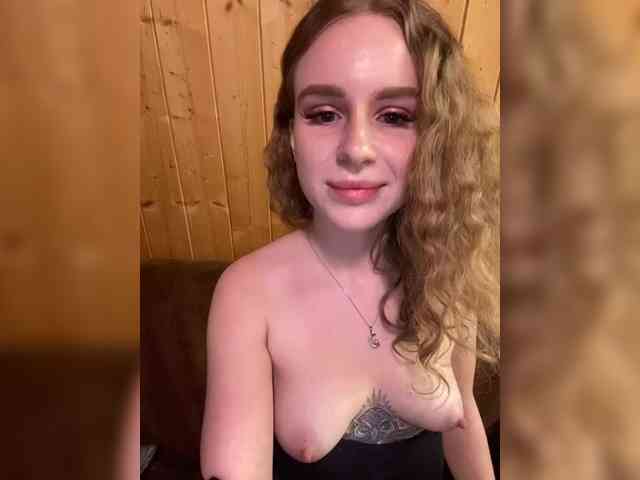 Sweetie_Kitty webcam