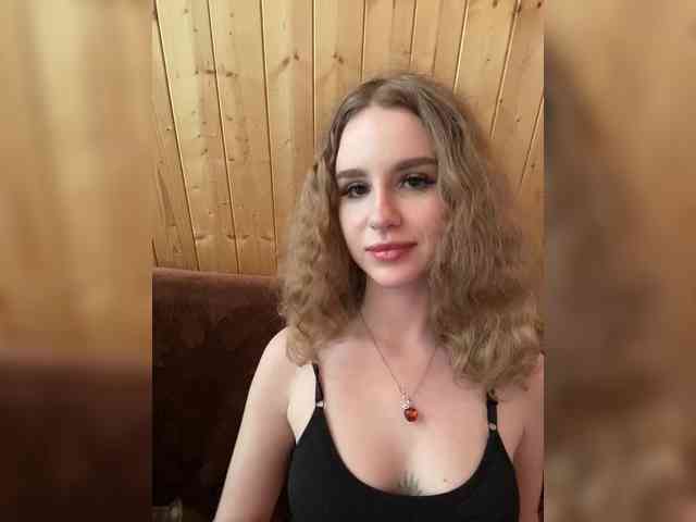 Sweetie_Kitty webcam