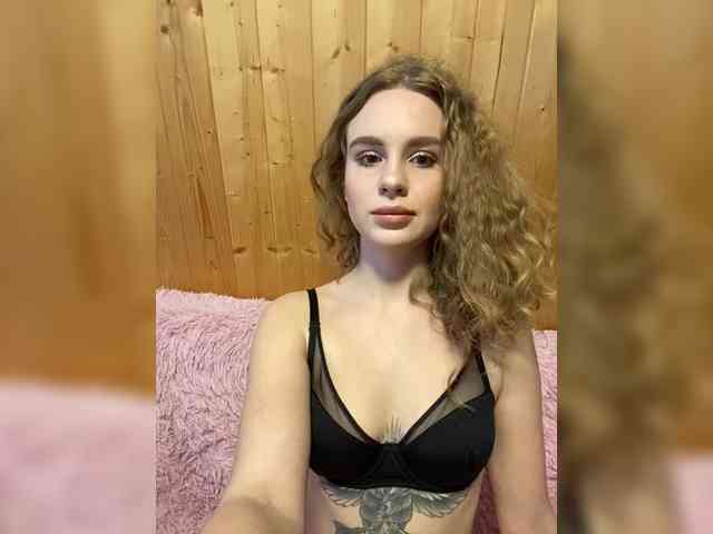 Sweetie_Kitty webcam