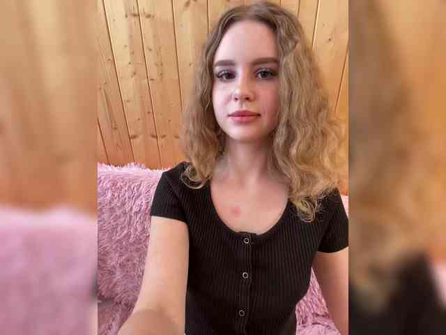 Sweetie_Kitty webcam