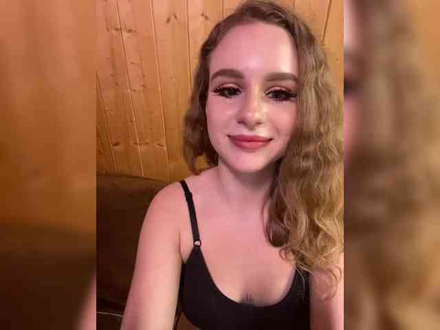 Sweetie_Kitty webcam