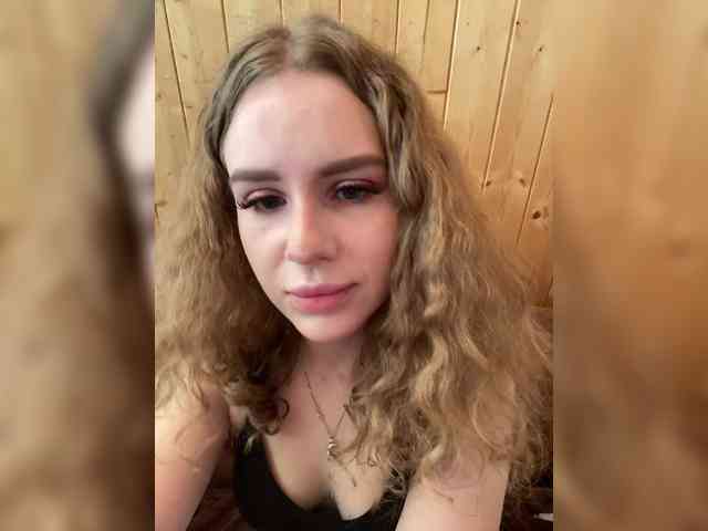 Sweetie_Kitty webcam