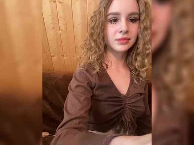 Sweetie_Kitty webcam