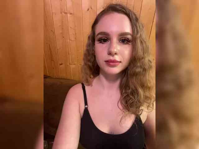 Sweetie_Kitty webcam