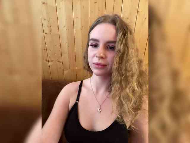 Sweetie_Kitty webcam