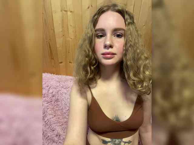 Sweetie_Kitty webcam