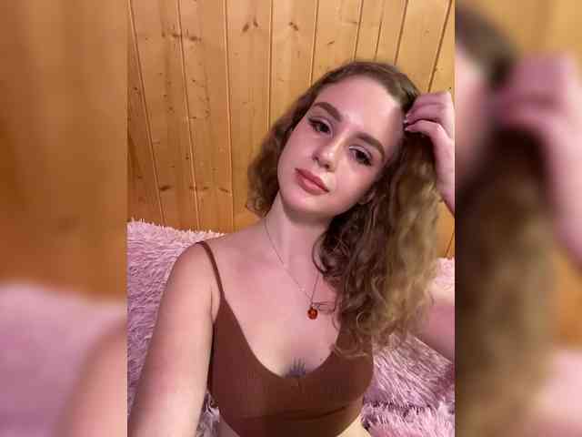 Sweetie_Kitty webcam