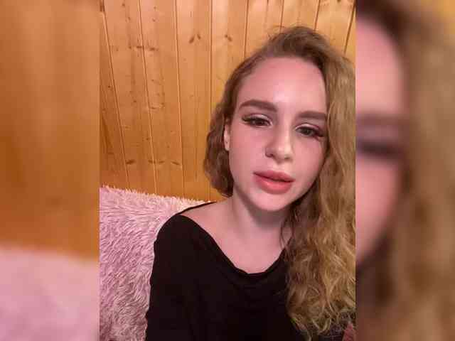 Sweetie_Kitty webcam