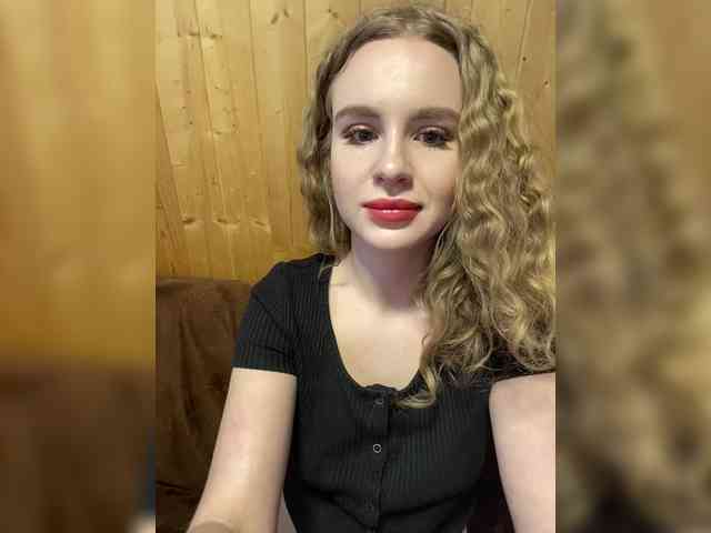 Sweetie_Kitty webcam