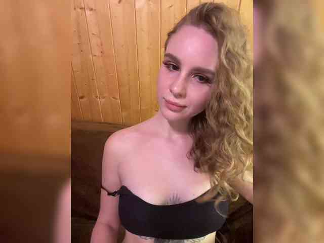 Sweetie_Kitty webcam