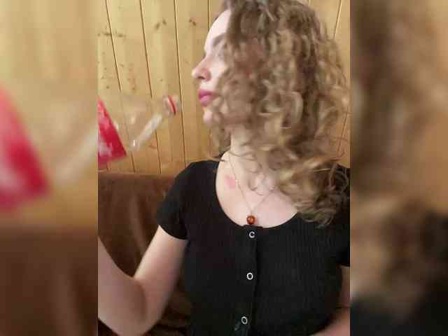 Sweetie_Kitty webcam