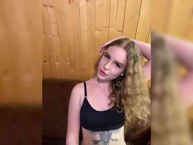 Sweetie_Kitty webcam