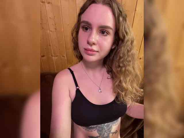 Sweetie_Kitty webcam