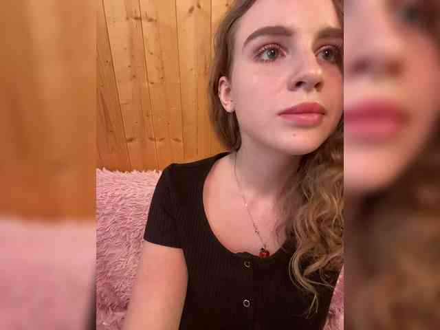 Sweetie_Kitty webcam