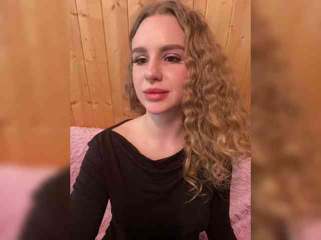 Sweetie_Kitty webcam