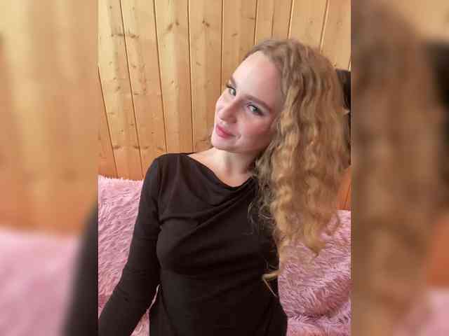 Sweetie_Kitty webcam