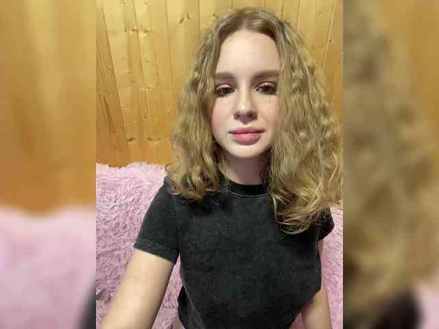 Sweetie_Kitty webcam