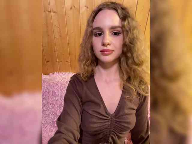 Sweetie_Kitty webcam