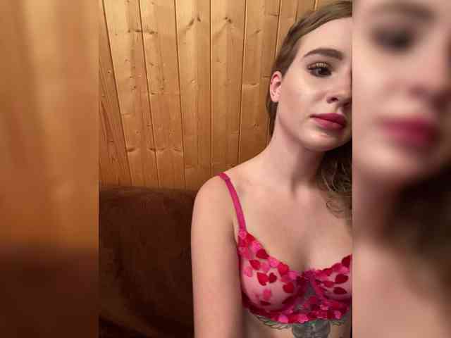 Sweetie_Kitty webcam