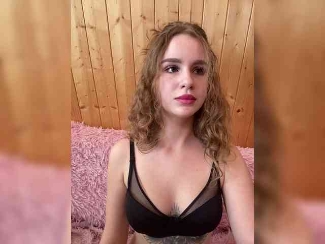 Sweetie_Kitty webcam