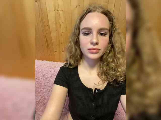 Sweetie_Kitty webcam