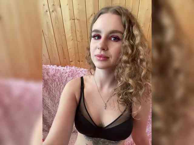 Sweetie_Kitty webcam