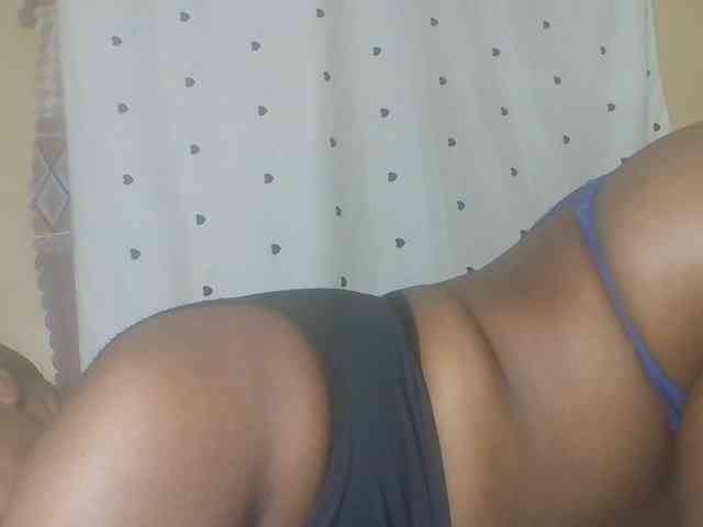 Horny-sexxy-baby webcam