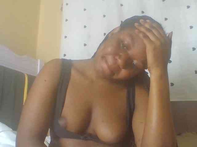 Horny-sexxy-baby webcam