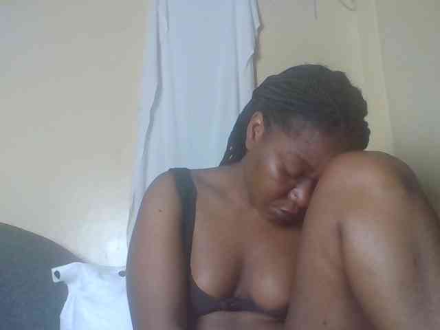 Horny-sexxy-baby webcam