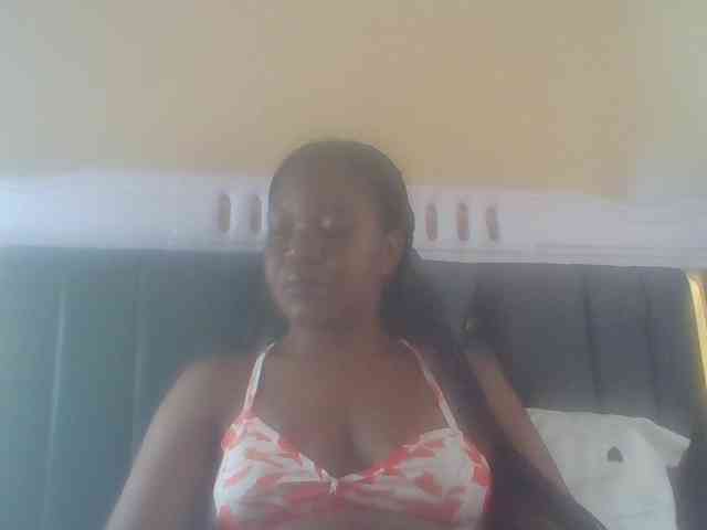 Horny-sexxy-baby webcam