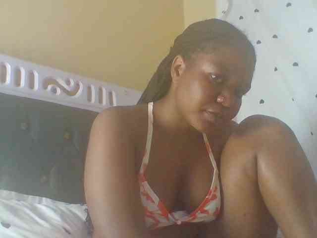 Horny-sexxy-baby webcam