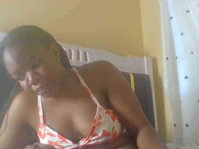 Horny-sexxy-baby webcam