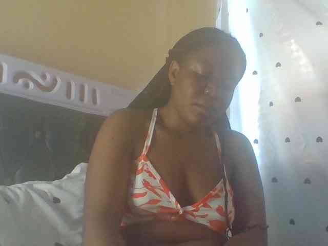 Horny-sexxy-baby webcam