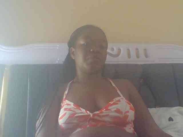 Horny-sexxy-baby webcam