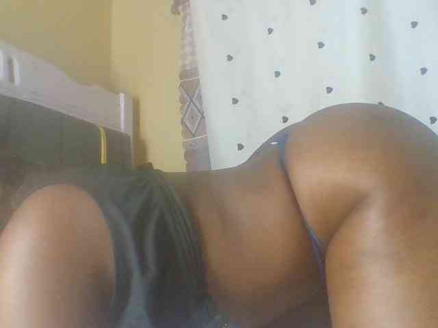 Horny-sexxy-baby webcam