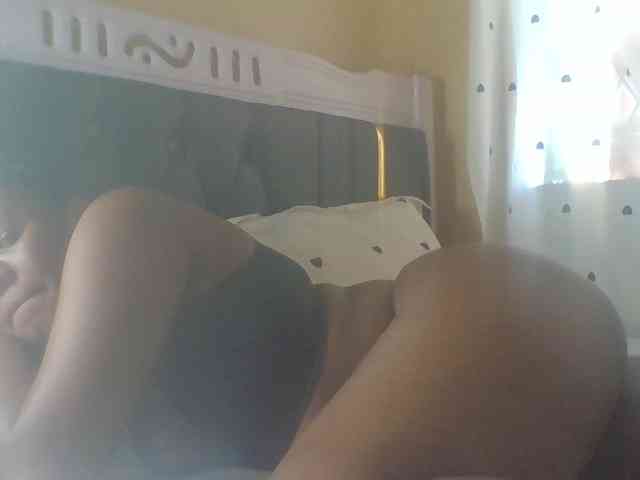 Horny-sexxy-baby webcam